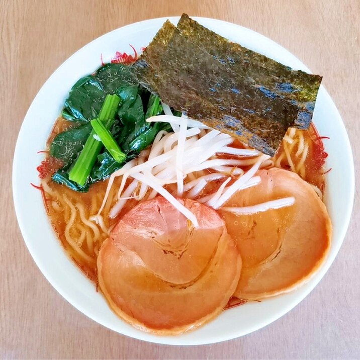 ほうれん草ともやしの醤油ラーメン